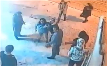 Защищавшая мужа во время драки красноярка частично лишила его обидчика зрения