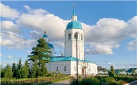 «Гуляющие коровы и каюта без пододеяльника»: как красноярка провела четыре дня в Енисейске