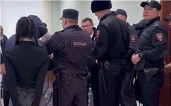 В Красноярске осудили группу полицейских за создание «зелёного коридора» для грузовиков