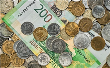 Мошенники обманули красноярку и забрали у нее почти 12 млн рублей