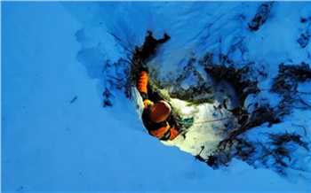 Спасатели проверили пещеру в районе пропажи семьи Усольцевых в Красноярском крае