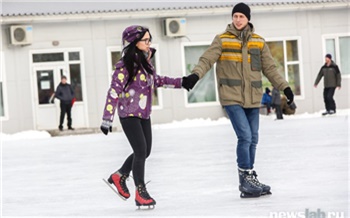 В Красноярске открывается каток под открытым небом на стадионе Локомотив