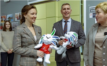 В Красноярске вице-спикер Государственной Думы Анна Кузнецова посетила соцучреждения