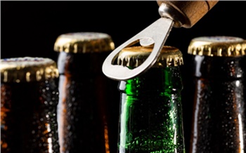 Красноярскую продавщицу повторно оштрафовали за продажу пива подросткам