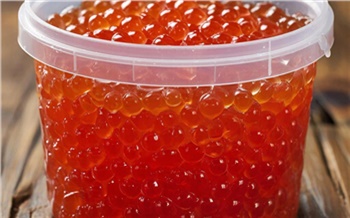 Минусинцы ведрами скупали сомнительную икру, а потом массово жаловались в Роспотребнадзор