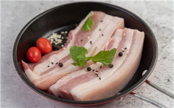 Красноярцам рассказали, сколько сала можно съесть без вреда для здоровья