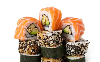 Красноярец дерзко украл суши из ресторана