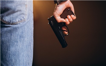 Иркутянин открыл стрельбу в центре Красноярска: один человек ранен