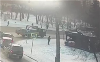 В Красноярске водитель иномарки сбил 11-летнюю девочку на пешеходном переходе