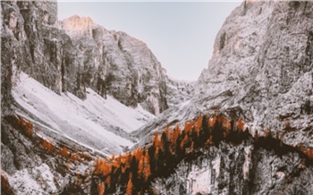 Красноярцев призвали не гулять на Столбах в экстремальные морозы