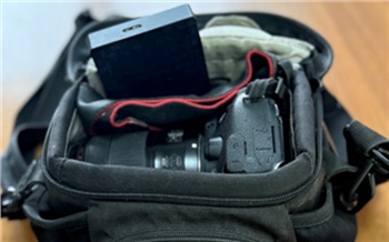 Юная красноярка не удержалась от соблазна украсть забытые пассажиром в такси вещи