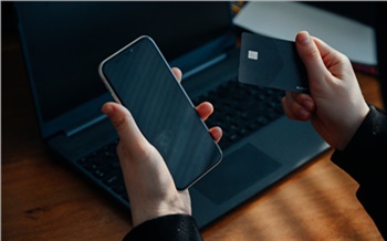 Кухонная работница из Мотыгинского района захотела стать инвестором и потеряла 5 млн рублей