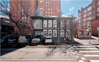 Исторический особняк в центре Красноярска продают дешевле квартиры