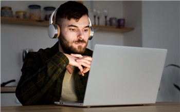 Красноярцам посоветовали удобный сервис для транскрибации видео и аудио в текст