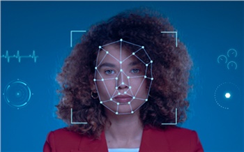 Красноярцам объяснили, почему выгодно сдавать биометрию