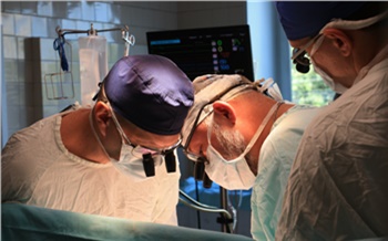 Хирурги Красноярской краевой больницы провели юбилейные операции по трансплантации органов