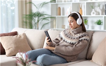 140 миллионов часов киносмотрения за год: что клиенты выбирают в мультиподписке MiXX