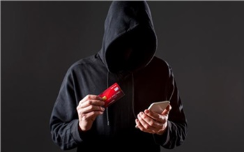 Работают по всем каналам одновременно: россиянам рассказали о новых трендах в сфере цифрового мошенничества