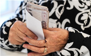 Часть россиян получит майские пенсии досрочно