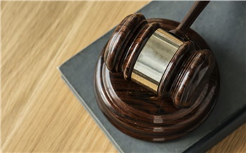 Суд вынес приговор красноярцу, избившему двух школьников во дворе в Преображенском