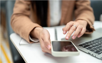 За отказ показывать содержимое телефона на границе россиян теперь могут задержать