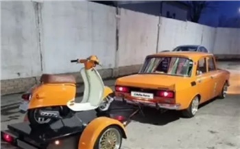 Красноярец продает раритетный оранжевый Москвич 2140 за 905 тысяч рублей
