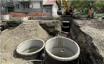 В Красноярске начались работы по устранению подтопления домов на Тобольской