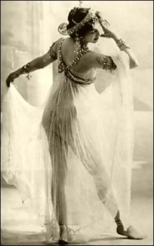 Мата Хари в танце. Париж, 1905