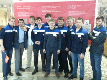 Студентам-первокурсникам РУСАЛа показали производство Красноярского алюминиевого завода 