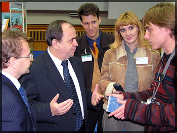 Августин Чисар (второй слева) фото предоставлено выставочной компанией «Красноярская ярмарка»