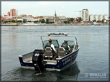 Cпуск на воду нового скоростного катера УВД Красноярска