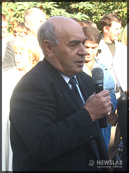 Анатолий Малиновский