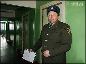 Проверку проводил заместитель начальника государственного пожарного надзора по Советскому району Владимир Ворсин