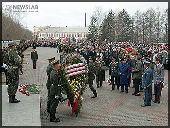 Митинг, посвященный 61-й годовщине Победы в Великой Отечественной войне