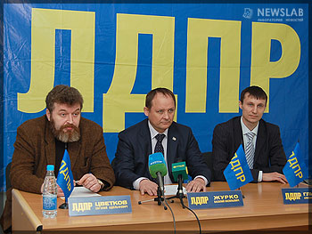 На пресс-конференции (Евгений Цветков, Василий Журко, Александр Глисков)