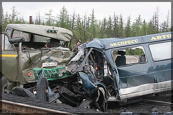 Крупная автомобильная авария с участием «Газели» и МАЗа в Норильске