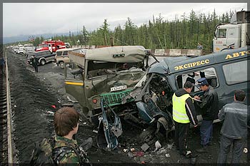 Крупная автомобильная авария с участием «Газели» и МАЗа в Норильске