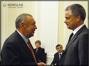 Фото: Владимр Чуб, губернатор Ростовской области (слева). Перед встречей с президентом.