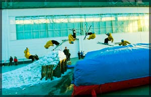 Фото: Big Air Bag. Выступления красноярских спортсменов-экстремалов. Фото Павла Дерюшкина.