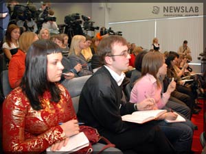 Фото: Журналисты. На пресс-конференции губернатора Красноярского края Александра Хлопонина