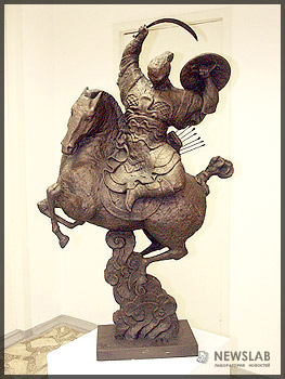 Скульптура Даши Намдакова