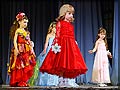 «Little Miss World – Сибирь», финальный выход в бальных платьях (Какаулина Елизавета, Деринг Ирина, Руднева Екатерина)