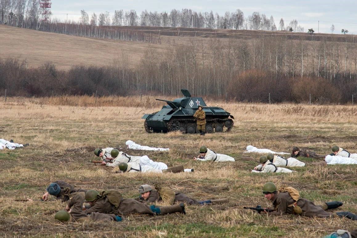 В селе Еловое в честь Дня народного единства реконструировали эпизод  наступательной операции «Марс» (видео) | 05.11.2022 | Красноярск -  БезФормата