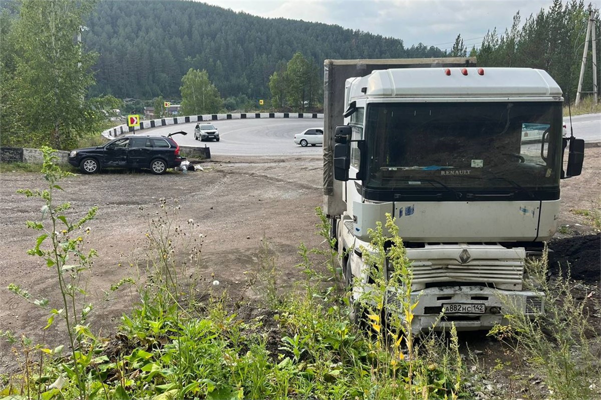 Пять человек пострадало в ДТП с грузовиком под Дивногорском | 30.08.2023 |  Красноярск - БезФормата