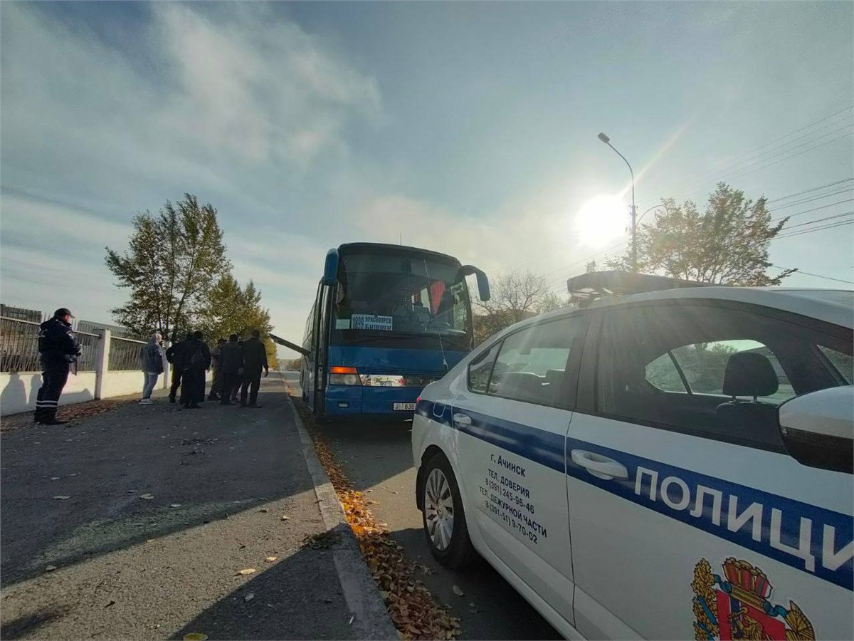 Автобус с иностранцами-нелегалами задержали в Ачинске (видео) | 08.10.2023  | Красноярск - БезФормата