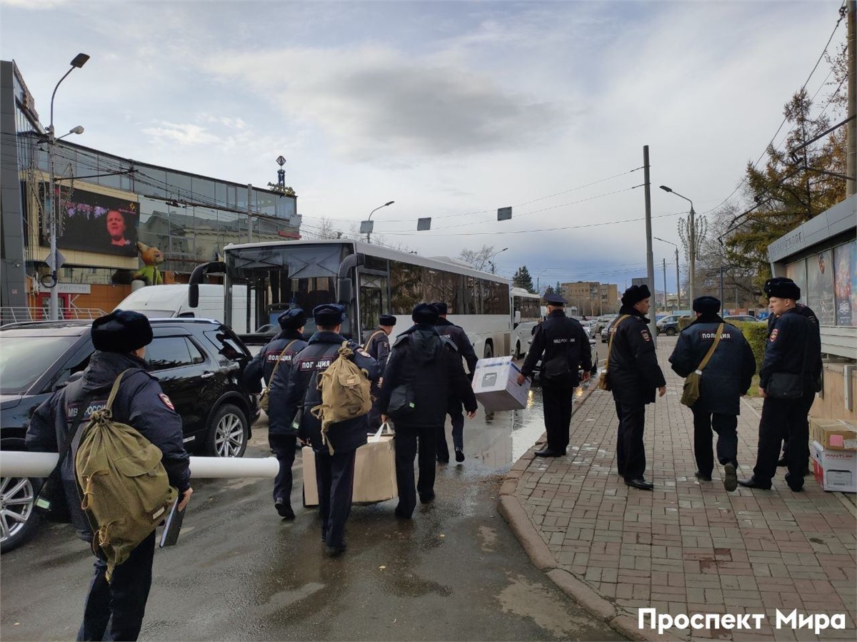 Полиция Красноярского края перешла на усиленный режим работы | 26.10.2023 |  Красноярск - БезФормата