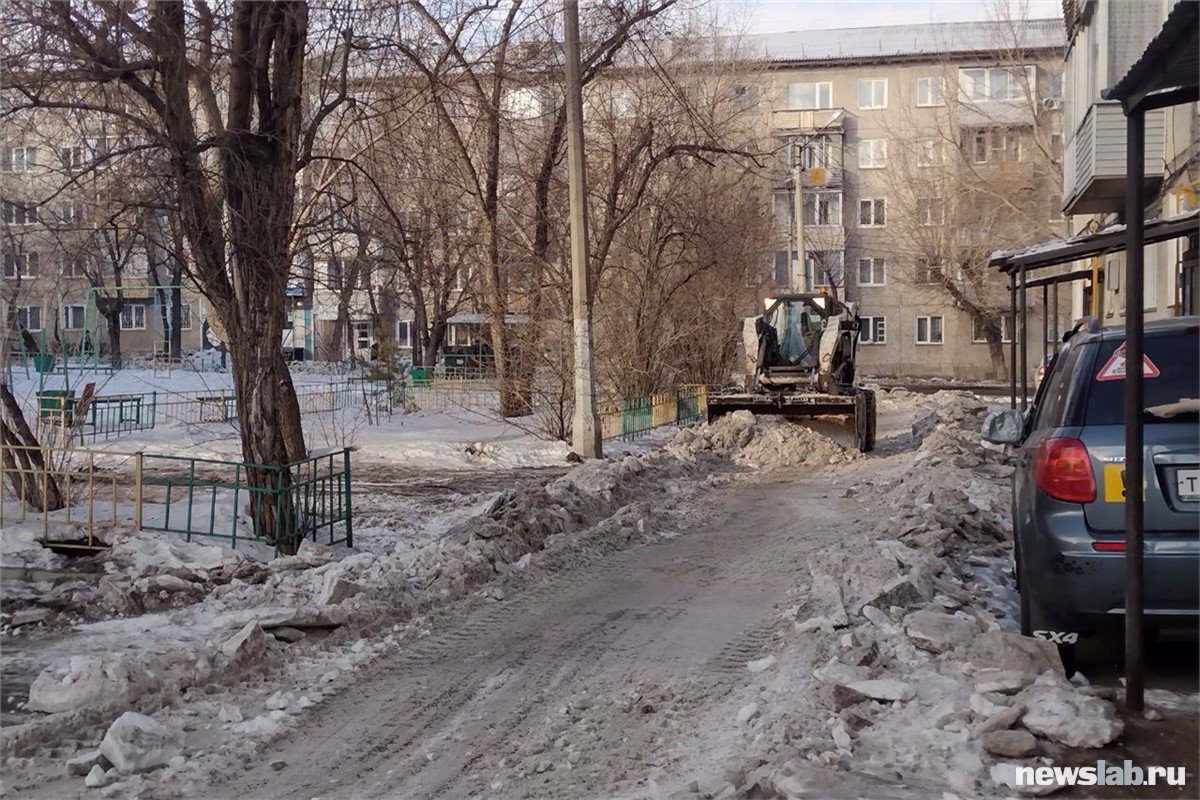 В Октябрьском районе Красноярска проверили дворы УК «ЖСК» | 06.02.2024 |  Красноярск - БезФормата