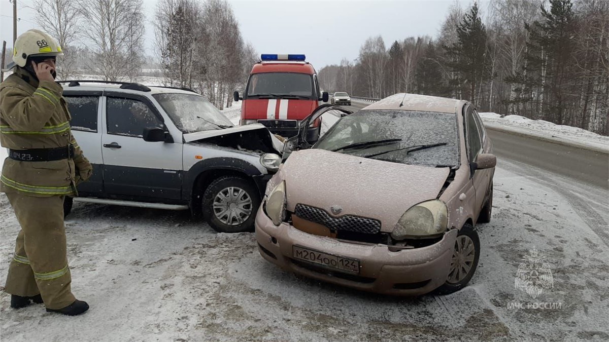 В ДТП на трассе в Красноярском крае погибла автоледи и пострадали двое детей  | 02.03.2024 | Красноярск - БезФормата