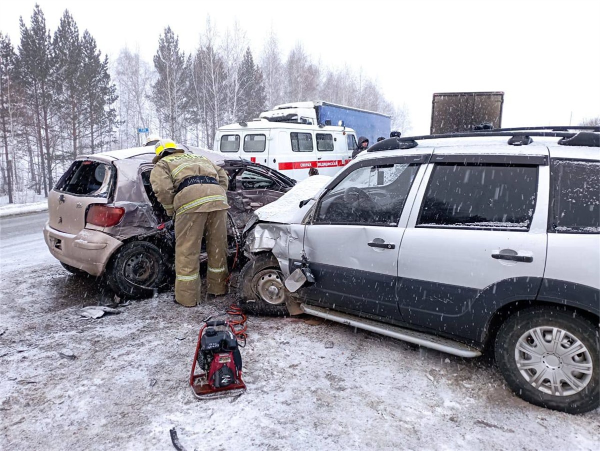 В ДТП на трассе в Красноярском крае погибла автоледи и пострадали двое  детей | 02.03.2024 | Красноярск - БезФормата