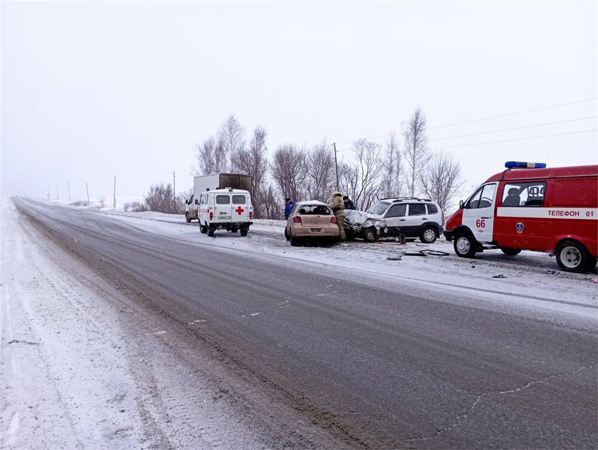 В ДТП на трассе в Красноярском крае погибла автоледи и пострадали двое детей  | 02.03.2024 | Красноярск - БезФормата